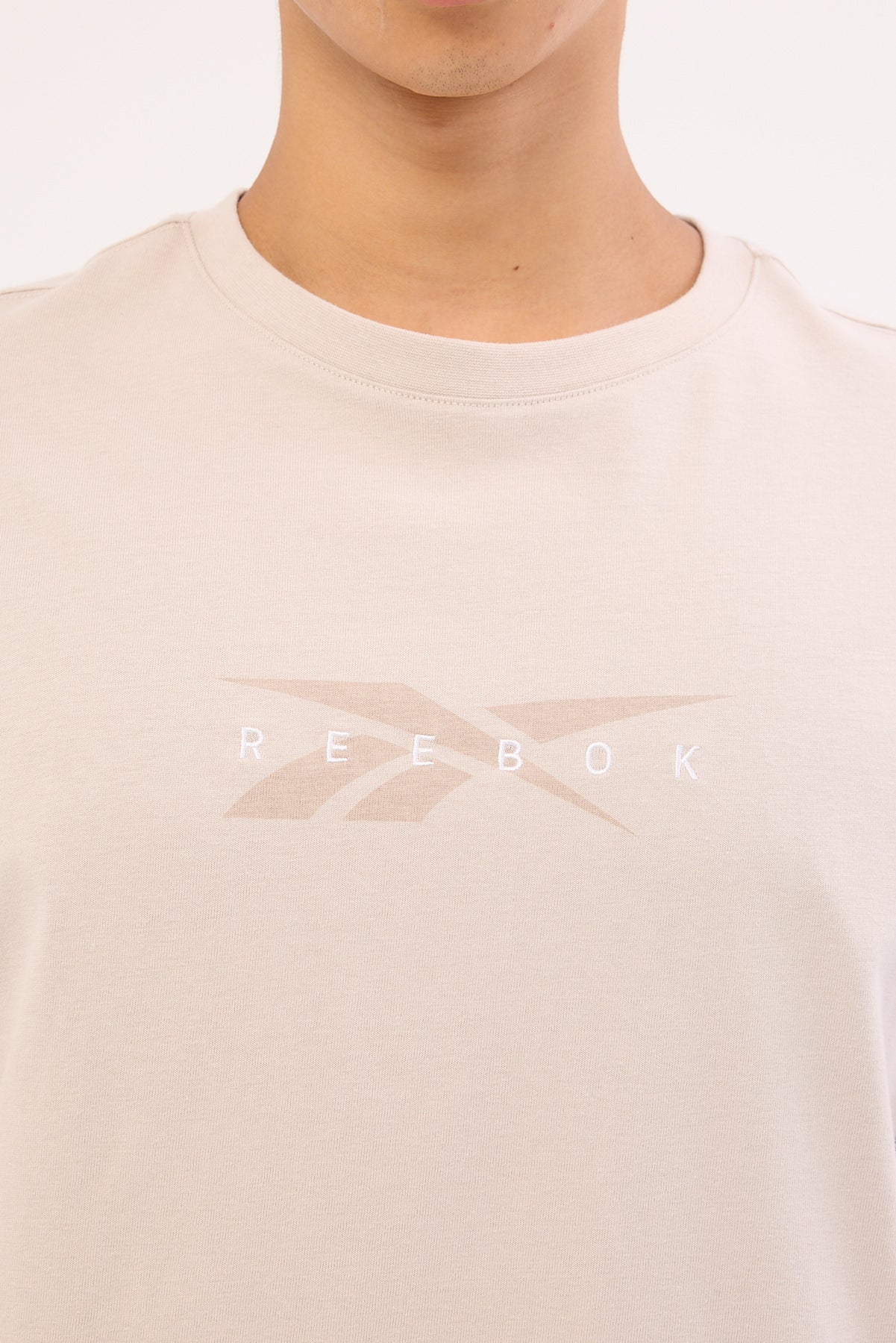 Reebok Reebok Embroidery Tee Taupe - Image 5