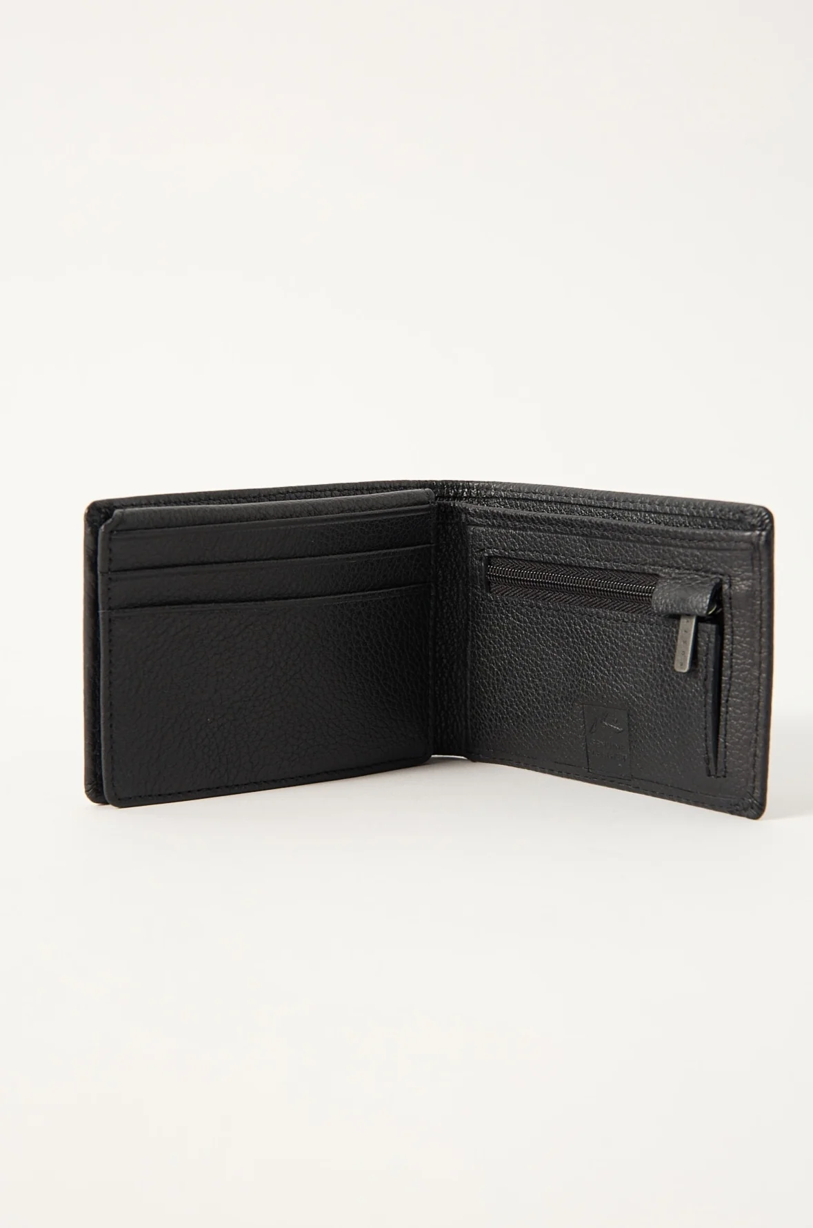 Rusty Busted Leather Wallet Black - Image 2