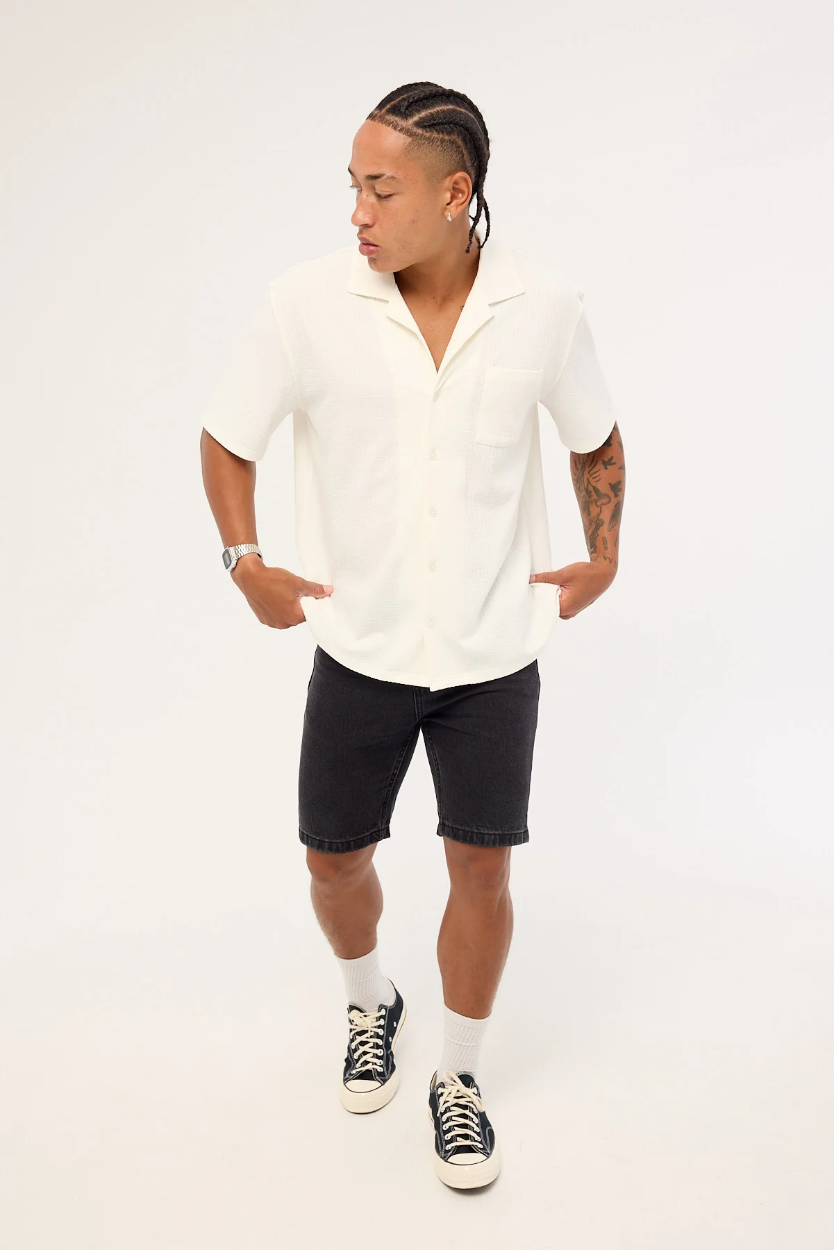 Thrills Chopped Hem Slim Straight Denim Short Aged Black