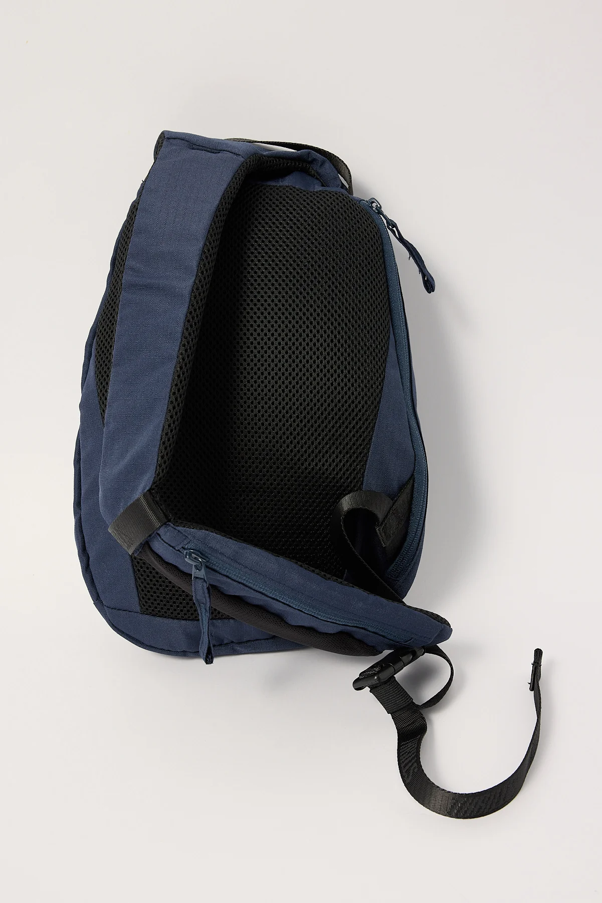 Thrills Pharm Sling Bag Navy - Image 3