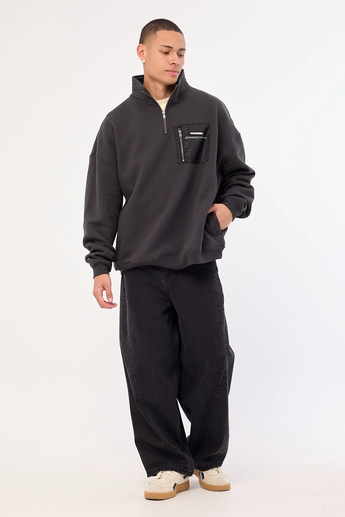 Wndrr Frequency Panel 1/4 Zip Sweat Faded Black - Image 3