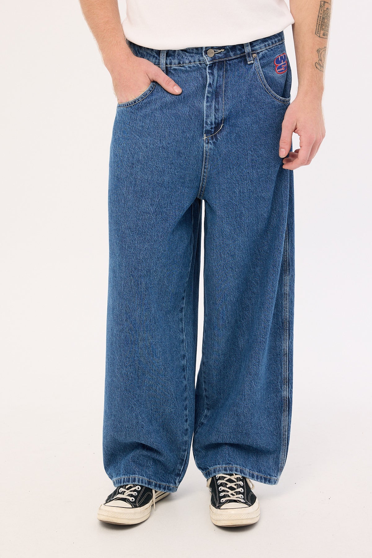 Worship Panorama Dozer Jean Worn Blue Rinse - Image 3