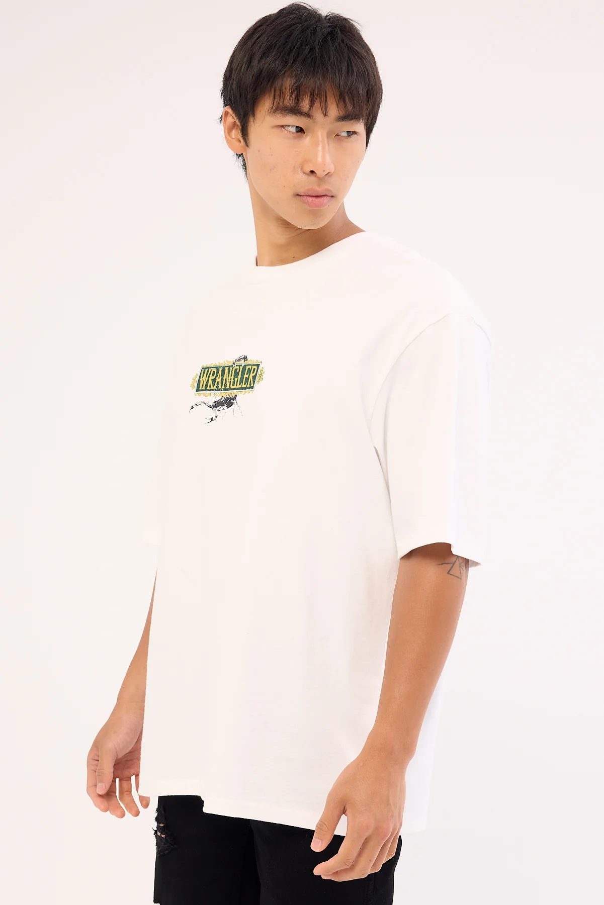 Wrangler Scorpio Slacker Tee White - Image 3