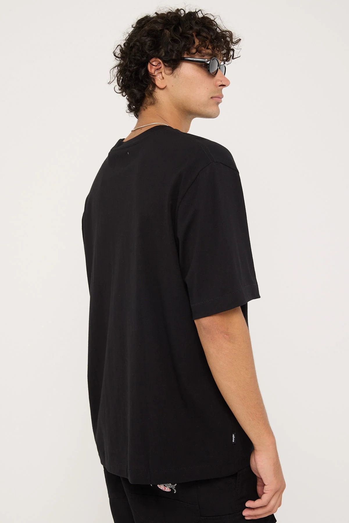 Wrangler Sunflip Boxcar Tee Black - Image 6