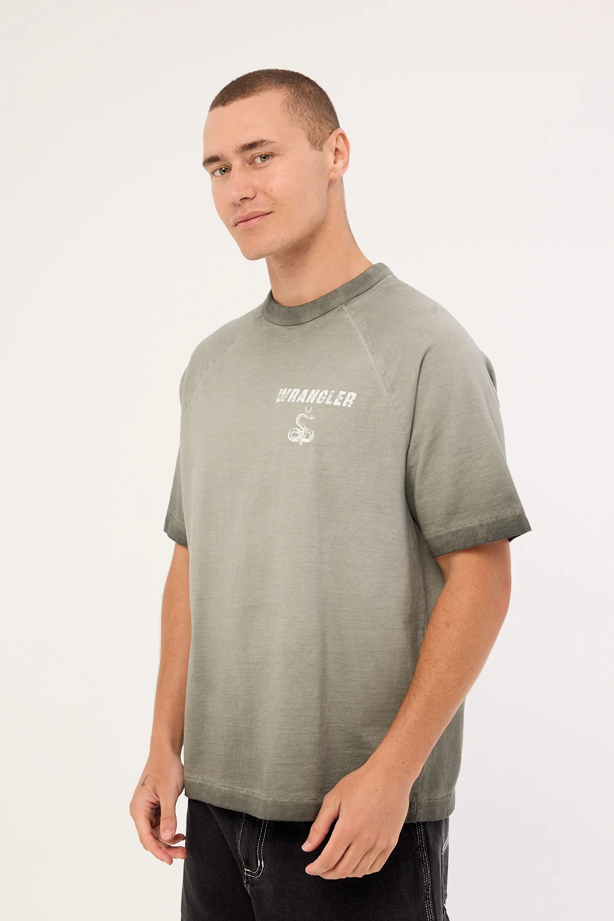 Wrangler Tour Boxy Raglan Tee Burnout Grey - Image 5