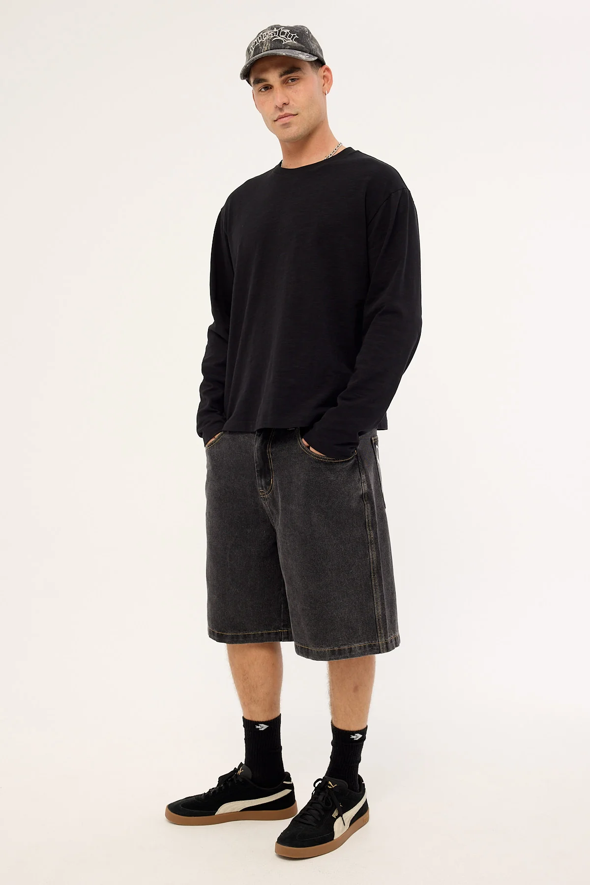 Xlarge Spray Bull Denim 91 Short Washed Black - Image 5
